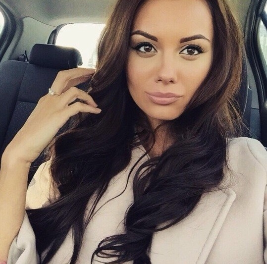 👠💋 Я живу в Москве и готова предложить тебе самые разнообразные услуги. У меня широкий спектр возможностей, от классического секса до ролевых игр и бондажа. Мои клиенты говорят о моей необыкновенной энергии и страсти. 💥 Я обеспечу комфорт, атмосферу нежности и конфиденциальность. Ты увидишь на фото, каким образом я нежно и деликатно отношусь к своему телу, и я не сомневаюсь, что тебе понравится. Если ты ищешь настоящее наслаждение в Москве, то обращайся ко мне, и я сделаю все, чтобы ты остался доволен. 😉💫 Диана